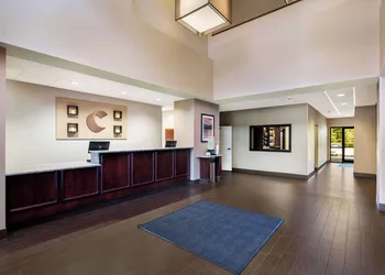 Comfort Suites Northlake hotel thumbnail 6