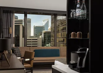 Omni Charlotte Hotel hotel thumbnail 3
