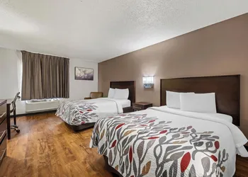 Red Roof Inn Charlotte - University hotel thumbnail 6