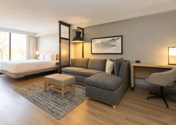 Hyatt Place Charlotte/Arrowood hotel thumbnail 6