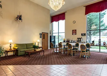 Econo Lodge Andrews Air Force Base hotel thumbnail 5