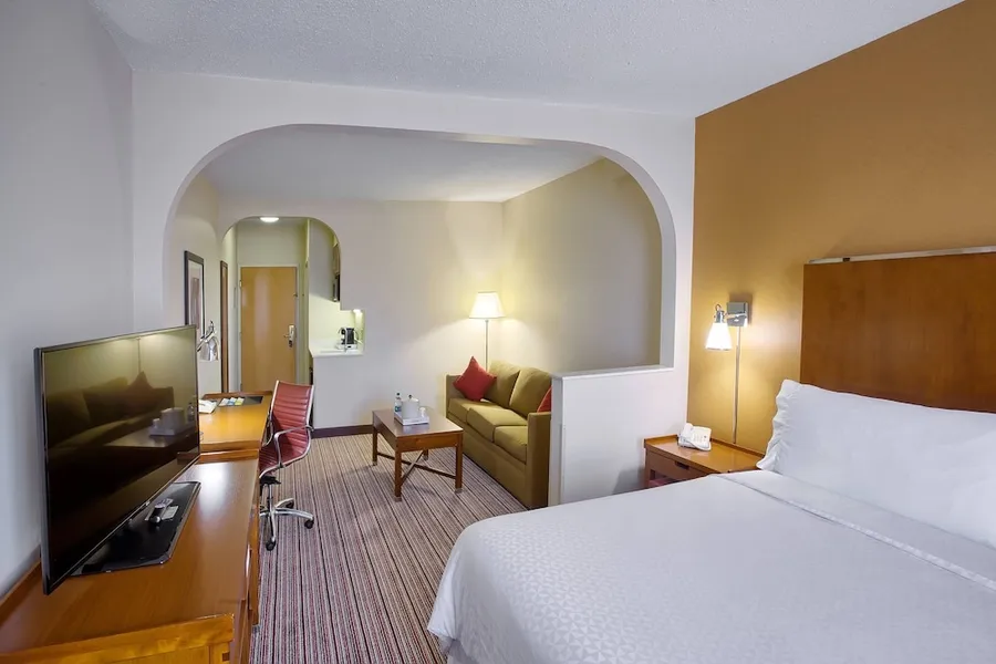 Four Points by Sheraton Charlotte - Pineville hotel detail image 6