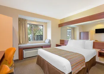 Microtel Inn & Suites by Wyndham Kannapolis/Concord hotel thumbnail 8