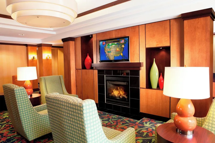 Fairfield Inn & Suites by Marriott Des Moines Airport hotel detail image 2