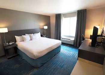 Fairfield Inn & Suites by Marriott Des Moines Airport hotel thumbnail 6
