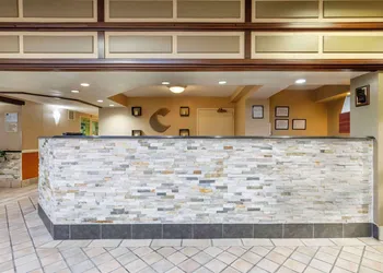 Comfort Inn University Center hotel thumbnail 6