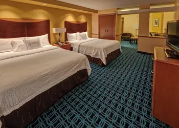 Fairfield Inn & Suites by Marriott Naples hotel thumbnail 6