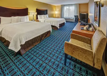 Fairfield Inn & Suites by Marriott Naples hotel thumbnail 7