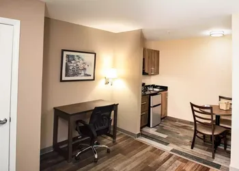 Suburban Studios near University of North Carolina-Charlotte hotel thumbnail 5