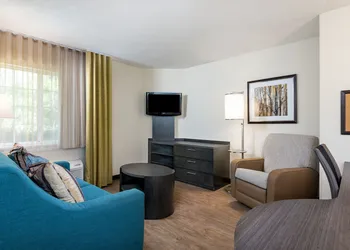 Candlewood Suites Charlotte - Arrowood by IHG hotel thumbnail 3