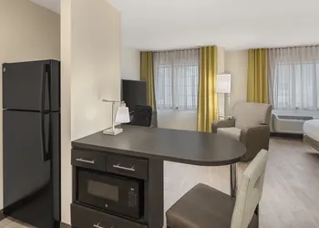 Candlewood Suites Charlotte - Arrowood by IHG hotel thumbnail 7