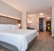 Holiday Inn Express & Suites Charlotte Southeast - Matthews by IHG hotel detail image 5