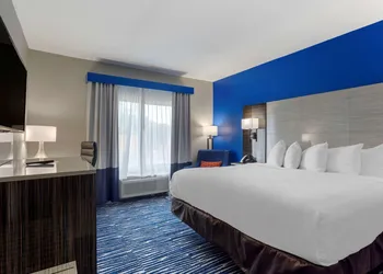 Comfort Inn & Suites Memphis East hotel thumbnail 5