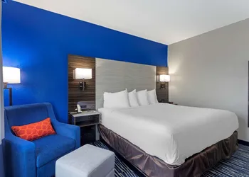 Comfort Inn & Suites Memphis East hotel thumbnail 7