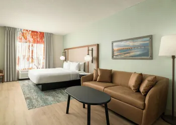 Fairfield Inn & Suites by Marriott Jacksonville Beach hotel thumbnail 5