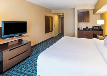 Fairfield Inn and Suites by Marriott Perimeter Center hotel thumbnail 4