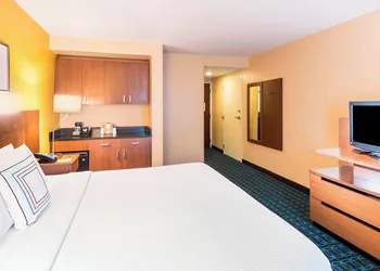 Fairfield Inn and Suites by Marriott Perimeter Center hotel thumbnail 6