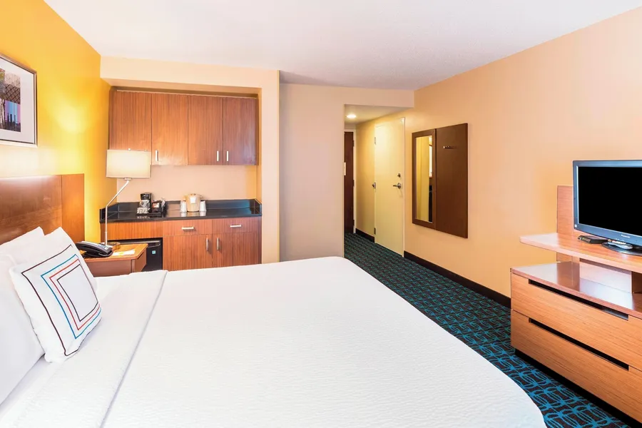 Fairfield Inn and Suites by Marriott Perimeter Center hotel detail image 6