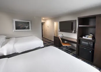 Four Points by Sheraton Charlotte - Lake Norman hotel thumbnail 4