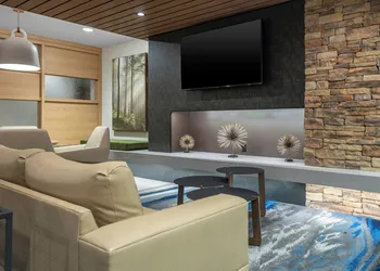 Fairfield Inn & Suites by Marriott Dallas DFW Airport North/ Irving hotel thumbnail 3