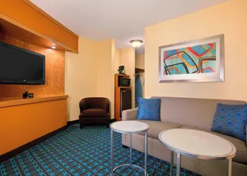Fairfield Inn & Suites Minneapolis-St. Paul Airport hotel thumbnail 7