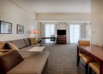 Residence Inn by Marriott Charlotte Uptown hotel thumbnail 5