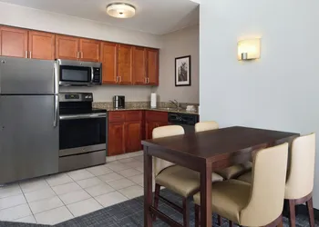 Residence Inn by Marriott Charlotte Uptown hotel thumbnail 7
