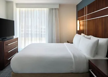 Residence Inn by Marriott Charlotte Uptown hotel thumbnail 8