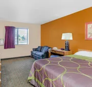 Super 8 by Wyndham Charlotte/Amusement Park Area hotel detail image 3
