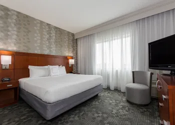 Courtyard Marriott Concord hotel thumbnail 3