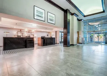 DoubleTree by Hilton South Charlotte Tyvola hotel thumbnail 6