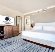 DoubleTree by Hilton South Charlotte Tyvola hotel detail image 7