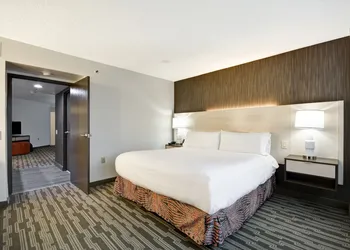 Embassy Suites Hotel Charlotte hotel thumbnail 5