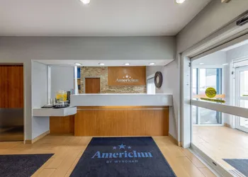AmericInn by Wyndham Duluth hotel thumbnail 4