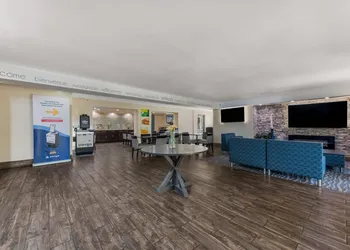 Quality Inn Charlotte Airport hotel thumbnail 2