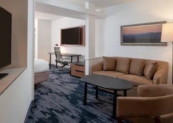 Fairfield Inn & Suites Fort Walton Beach-Eglin AFB hotel thumbnail 5