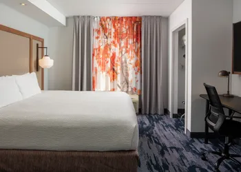 Fairfield Inn & Suites Fort Walton Beach-Eglin AFB hotel thumbnail 6