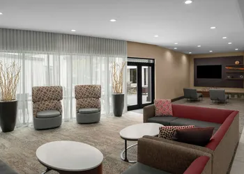 Courtyard by Marriott Charlotte Airport North hotel thumbnail 7