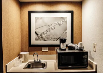 The Beacon Charlotte Airport hotel thumbnail 7