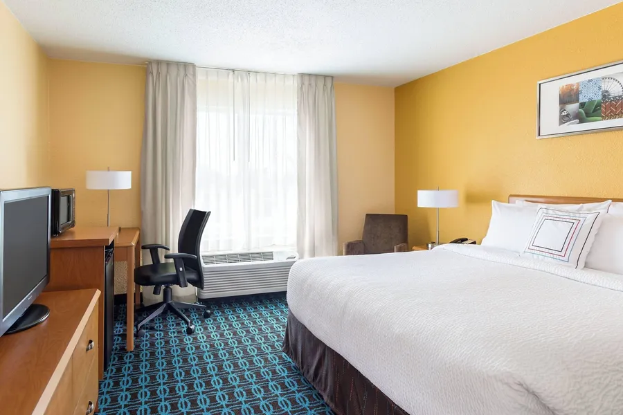 Fairfield Inn and Suites by Marriott Valparaiso hotel detail image 6