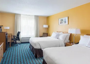 Fairfield Inn and Suites by Marriott Valparaiso hotel thumbnail 7
