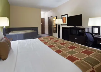 Best Western Plus Huntersville Inn & Suites Near Lake Norman hotel thumbnail 4