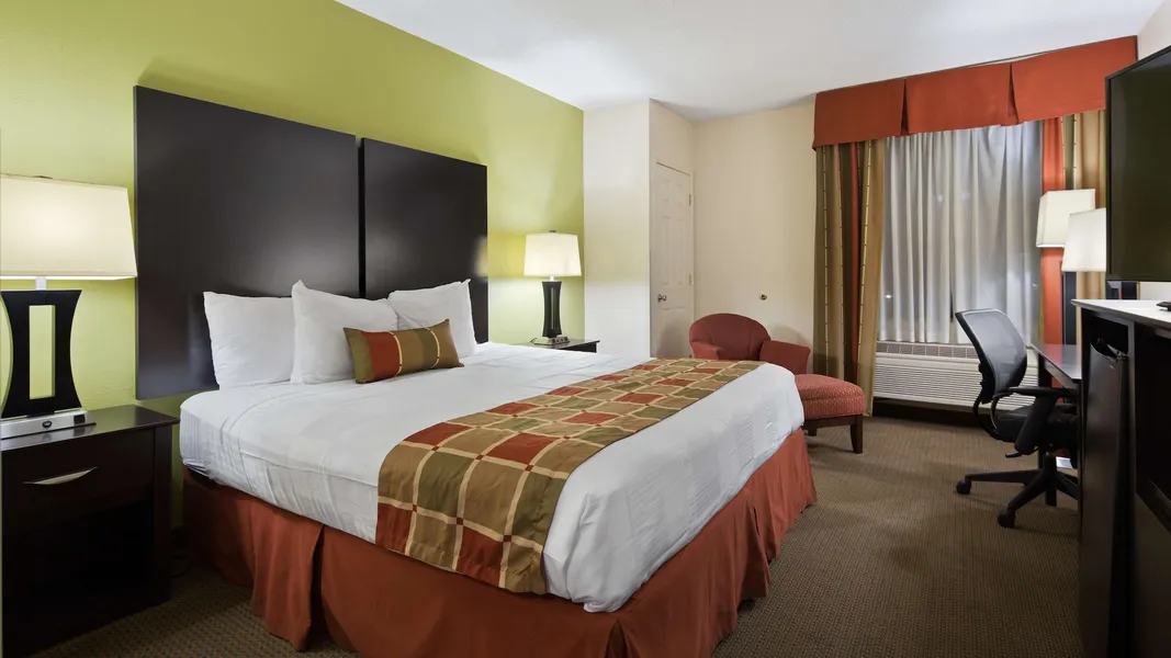 Best Western Plus Huntersville Inn & Suites Near Lake Norman hotel detail image 6
