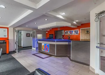 Motel 6 Charlotte, NC - University hotel thumbnail 5