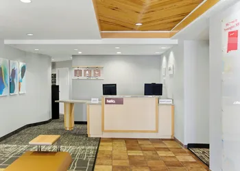 TownePlace Suites by Marriott Farmington hotel thumbnail 2
