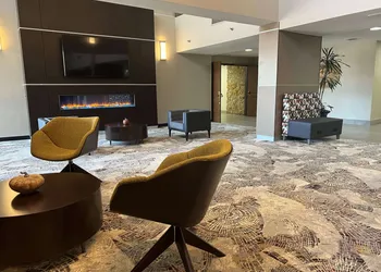 Wyndham Indianapolis Airport hotel thumbnail 2