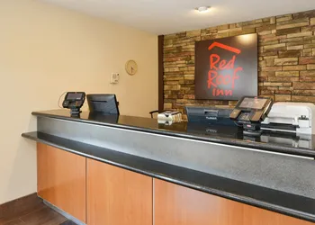 Red Roof Inn Indianapolis - Greenwood hotel thumbnail 2
