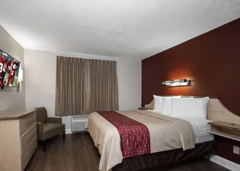 Red Roof Inn Indianapolis - Greenwood hotel thumbnail 5