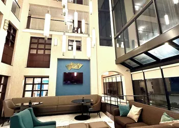 Best Western Plus Indianapolis North at Pyramids hotel thumbnail 3