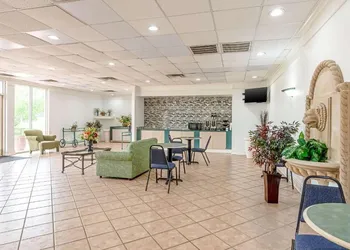 Rodeway Inn Huntsville West hotel thumbnail 4